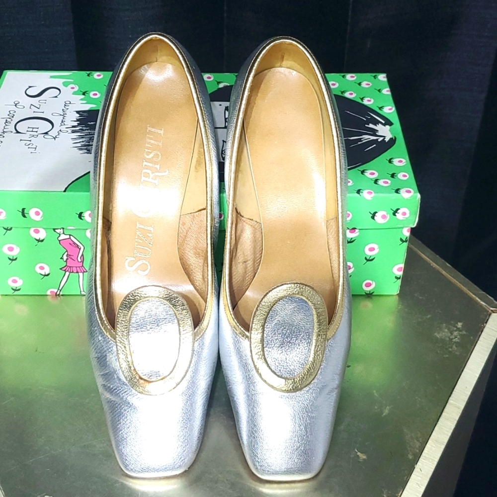 Vintage Suzi Christy dual tone metallic pump